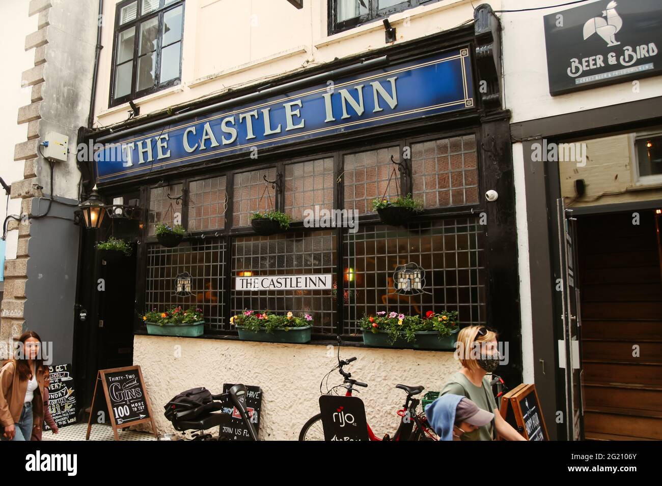 The Castle Inn Public House, Fore Street, St. Ives, Cornwall, Großbritannien, Juni 2021 Stockfoto