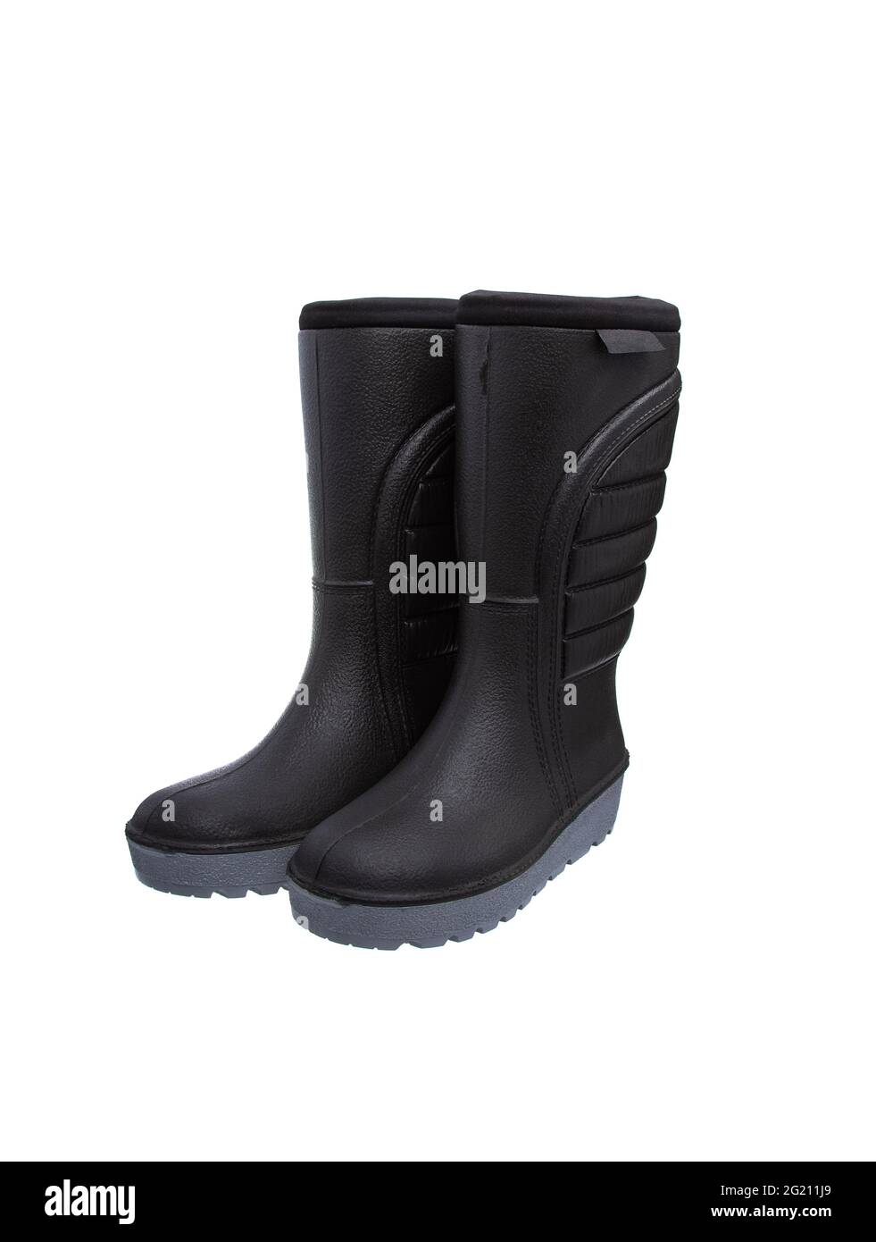 Schuhe für schlechtes Wetter. Warme Gummistiefel mit isolierter  Traktorsohle auf weißem Hintergrund Stockfotografie - Alamy