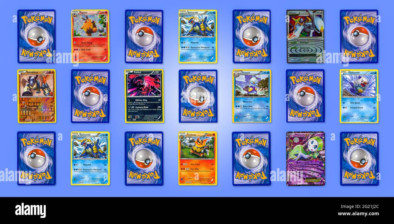 Überschrift der echten verwendeten Pokemon Trading Cards Heading Banner, Sammelkarten für seltene Spiele Stockfoto