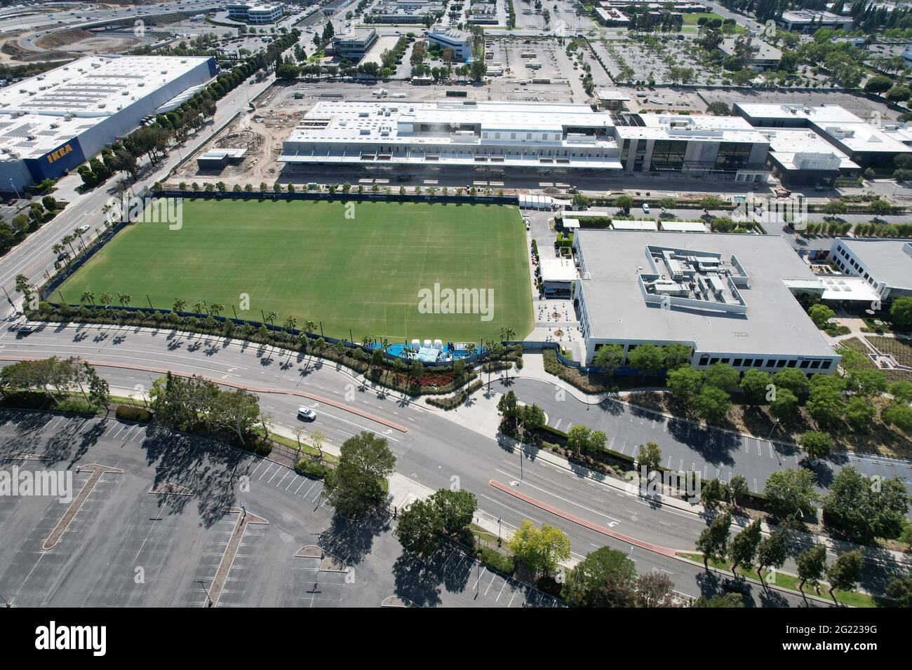 Eine Luftaufnahme des Hoag Performance Center, Sonntag, 5. Juni 2021, in Costa Mesa, Calif. Der Standort ist die Los Angeles Chargers Trainingseinrichtung und Stockfoto