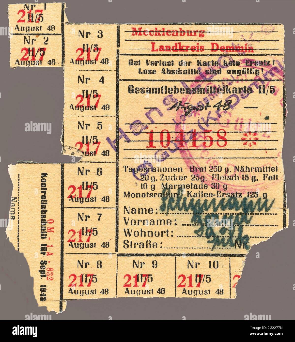 Nachkriegszeit, Rationskarte, Gutschein für Tagesration, Landkreis Demmin, Mecklenburg, ZUSÄTZLICHE-RIGHTS-CLEARANCE-INFO-NOT-AVAILABLE Stockfoto