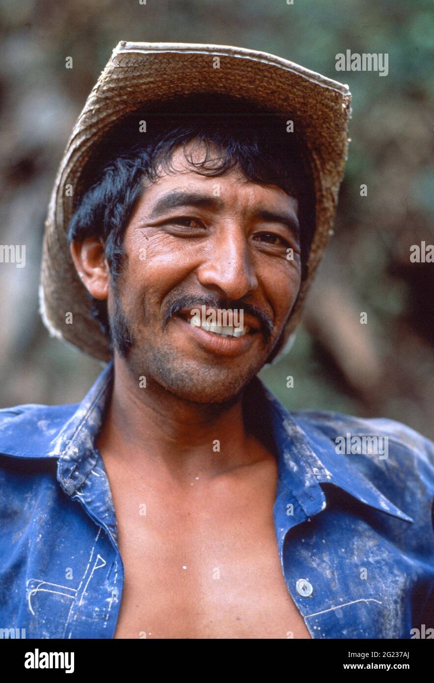 Porträt eines armen Bauern (campesino), aus Honduras, Mittelamerika Stockfoto