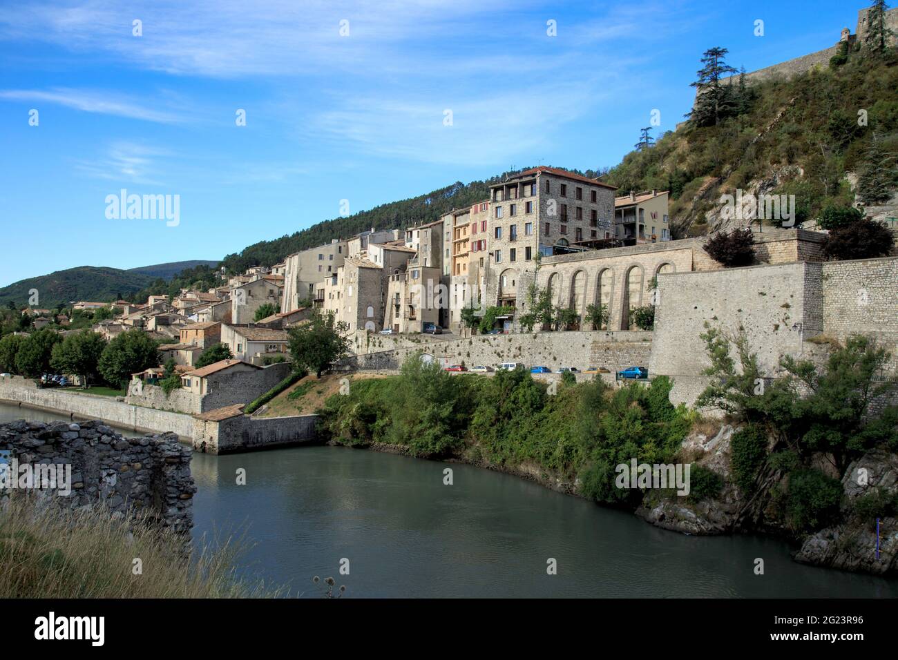 Sisteron (Südostfrankreich): Überblick über den Fluss Durance und die Stadt Stockfoto