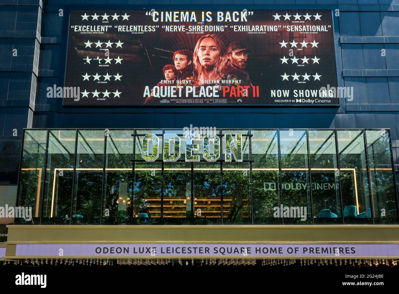 London Grossbritannien 8 Juni 21 Das Aussere Des Odeon Kinos Am Leicester Square Fordert Den Film A Quiet Place Part Ii Die Kinos Hoffen Dass Die Lockerung Der Sperrbeschrankungen Am 21 Juni Dazu London Grossbritannien 8 Juni 21 Das Aussere Des Odeon Kinos Am Leicester Square Fordert Den Film A Quiet Place Part Ii Die Kinos Hoffen Dass Die Lockerung Der Sperrbeschrankungen Am 21 Juni Dazu