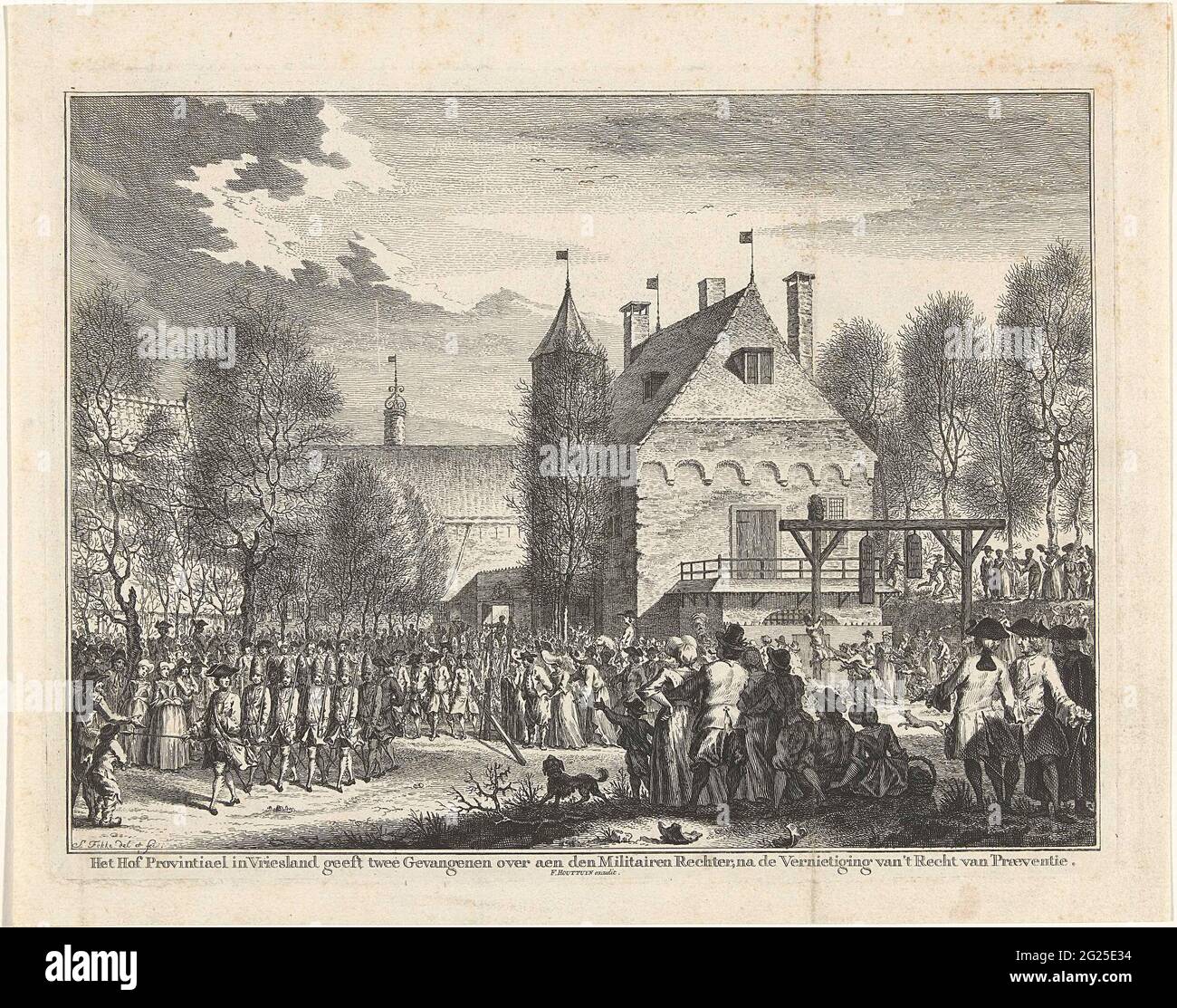 Überstellung von zwei Gefangenen an das Militärgericht, 1753; der Hof Provintiael in Vriesland gibt nach der Zerstörung des Praevenzrechts zwei Gefangene über den Militärrichter. Übertragung von zwei Gefangenen auf dem Militärgericht durch das Provinzgericht von Friesland in Leeuwarden, 12. Januar 1753. Die Gefangenen werden von einer militärischen Eskorte unter großem öffentlichen Interesse gezeigt. Rechts vor der Kanzlei ein Gerüst und Galgen. Stockfoto