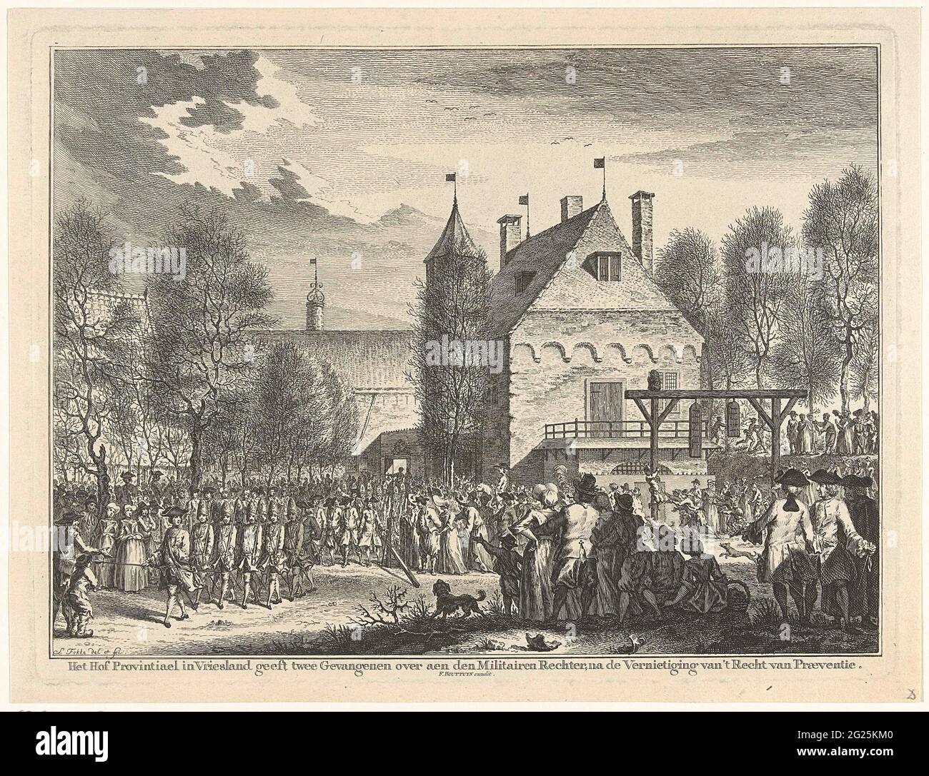 Überstellung von zwei Gefangenen an das Militärgericht, 1753; der Hof Provintiael in Vriesland gibt nach der Zerstörung des Praevenzrechts zwei Gefangene über den Militärrichter. Übertragung von zwei Gefangenen auf dem Militärgericht durch das Provinzgericht von Friesland in Leeuwarden, 12. Januar 1753. Die Gefangenen werden von einer militärischen Eskorte unter großem öffentlichen Interesse gezeigt. Rechts vor der Kanzlei ein Gerüst und Galgen. Stockfoto