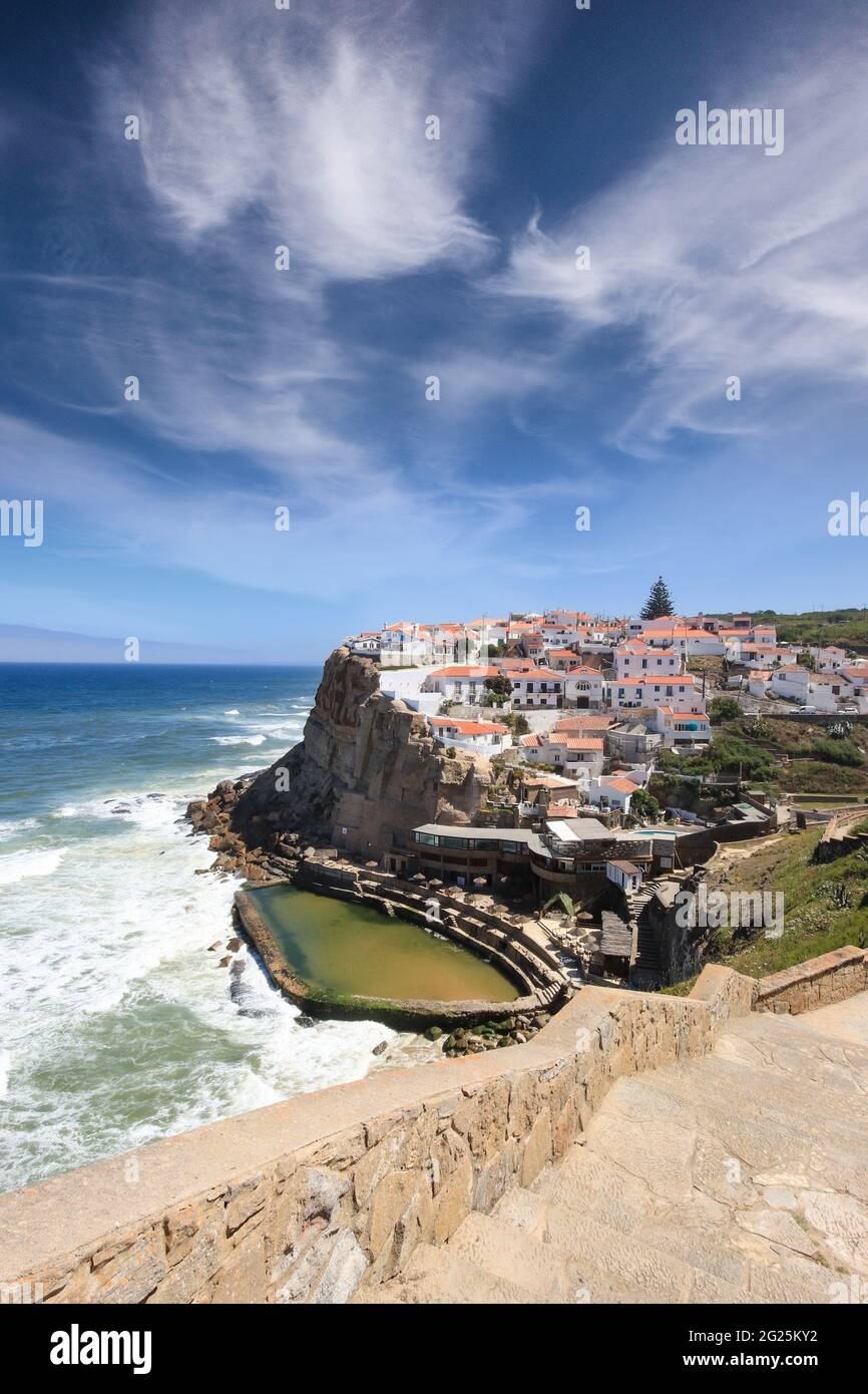 Landschaft von Azenhas do Mar kleines Dorf an der Küste Stockfoto