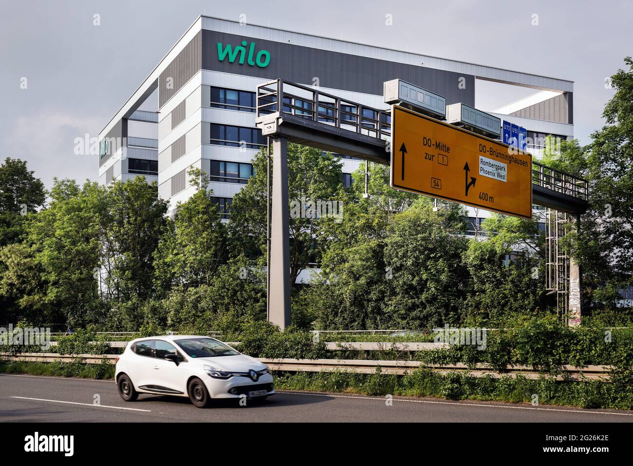 Dortmund, 8. Juni 2021: Wilo Future Office in Wilo-Park, Hauptsitz der WILO SE, Hersteller von Pumpen und Pumpensystemen in Dortmund, Nordrhein-Westfalen, Deutschland --- Dortmund, 08.06.2021: Wilo Future Office im Wilo-Park, Firmensitz der WILO SE, Hersteller von Pumpen und Pumpensysteme in Dortmund, Nordrhein-Westfalen, Deutschland Stockfoto