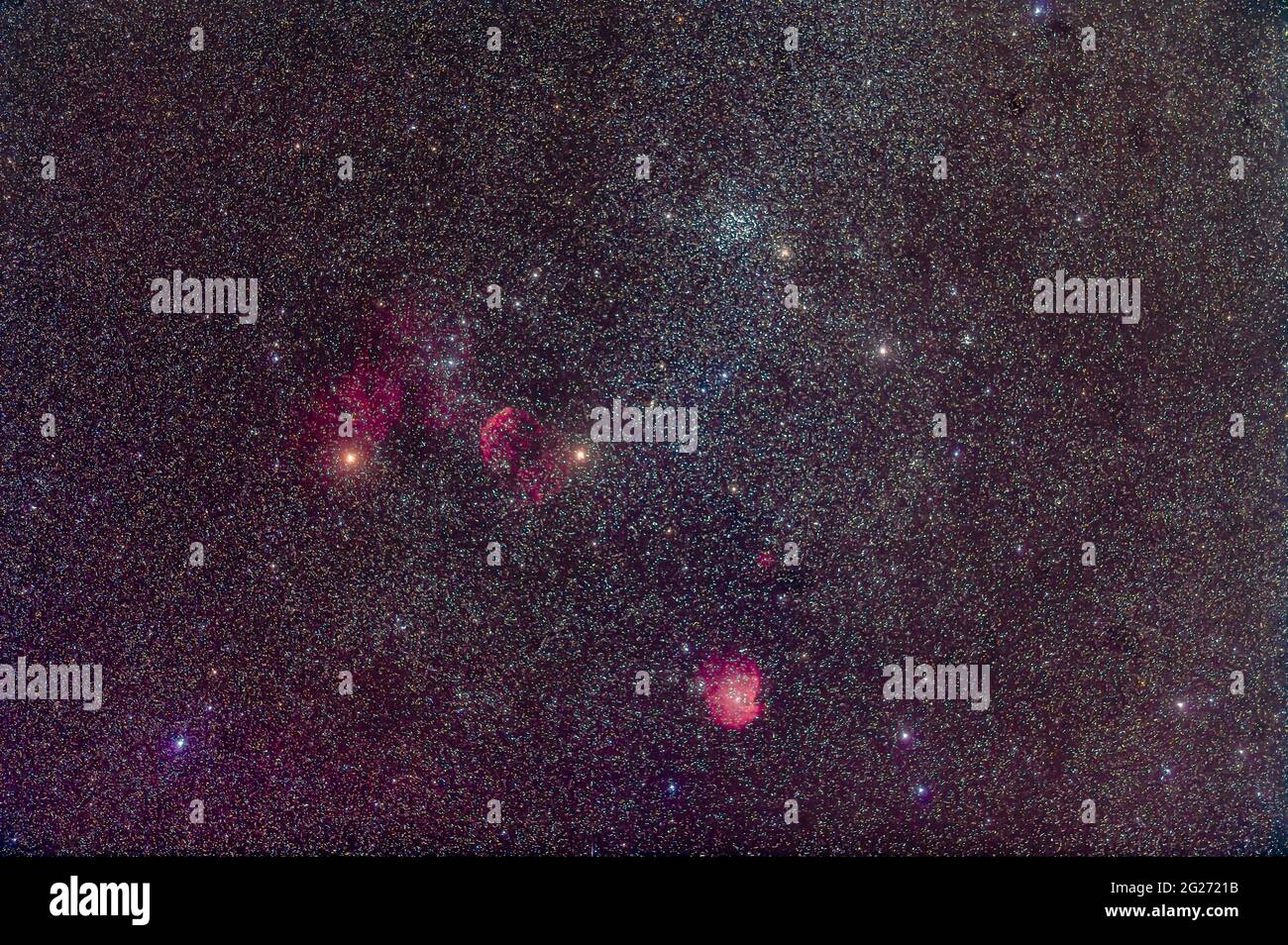 Messier 35 mit Supernova-Überrest IC 443 und dem Monky Head Nebel. Stockfoto