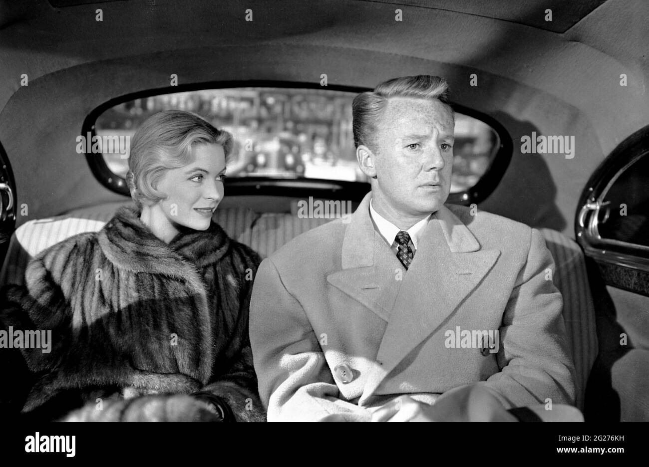 Van Johnson, Dorothy McGuire, 'Invitation (1952) MGM / Aktenzeichen # 34145-178THA Stockfoto