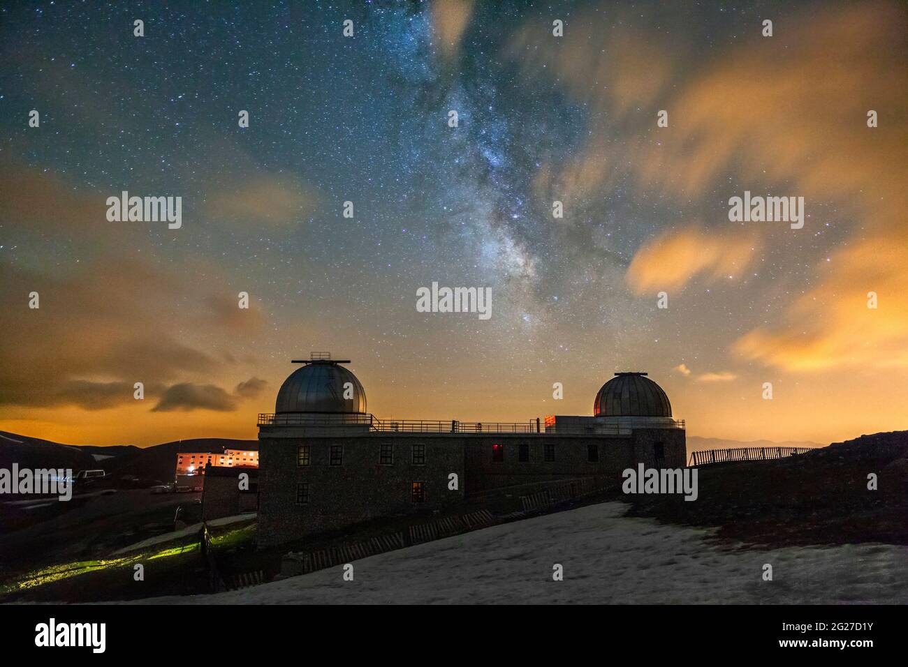 Astronomische Sternwarte auf der Hochebene des Campo Imperatore, Italien. Stockfoto