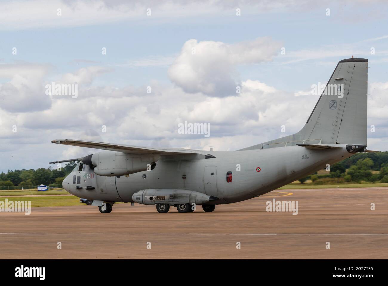 Eine C-27J der italienischen Luftwaffe taxi nach der Landung bei RAF Fairford ein. Stockfoto