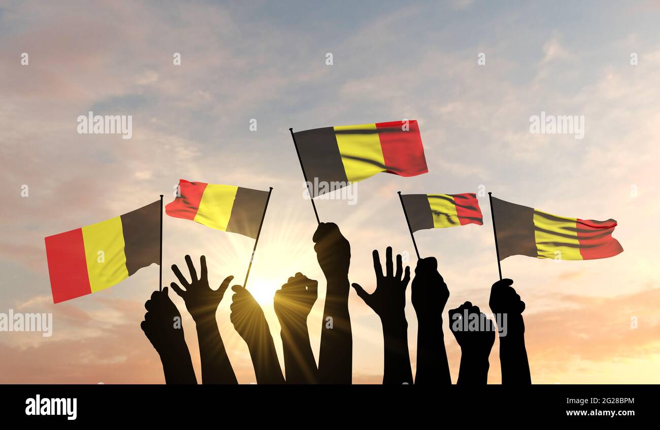 Silhouette aus aufgehobenen Armen, die mit Stolz eine belgische Flagge schwenken. 3D-Rendering Stockfoto