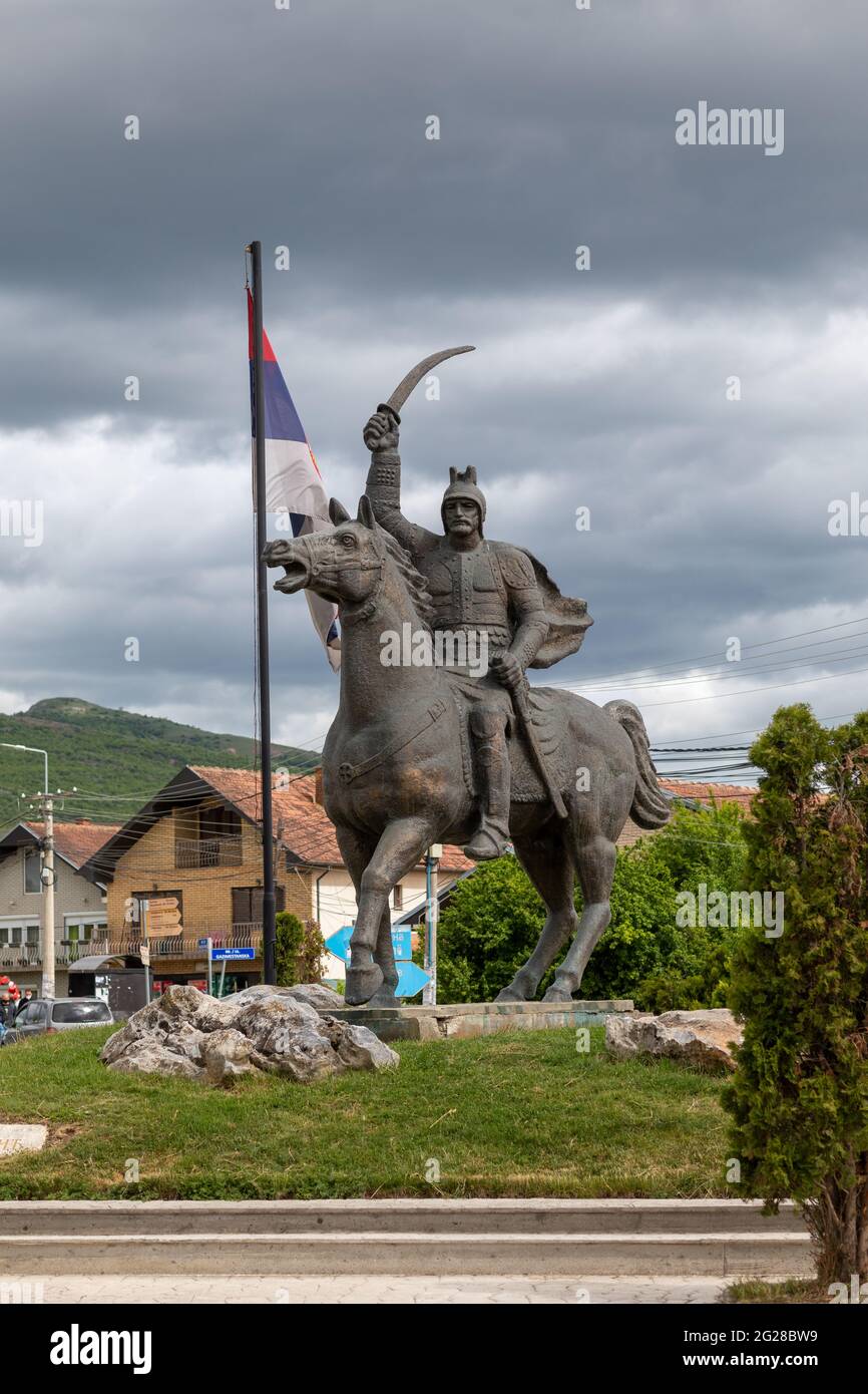 Miloš Obilić legendäre serbische Ritter XIV, Statue auf Pferd in Gracanica, in der Nähe von Pristina, Kosovo, Serbien Stockfoto