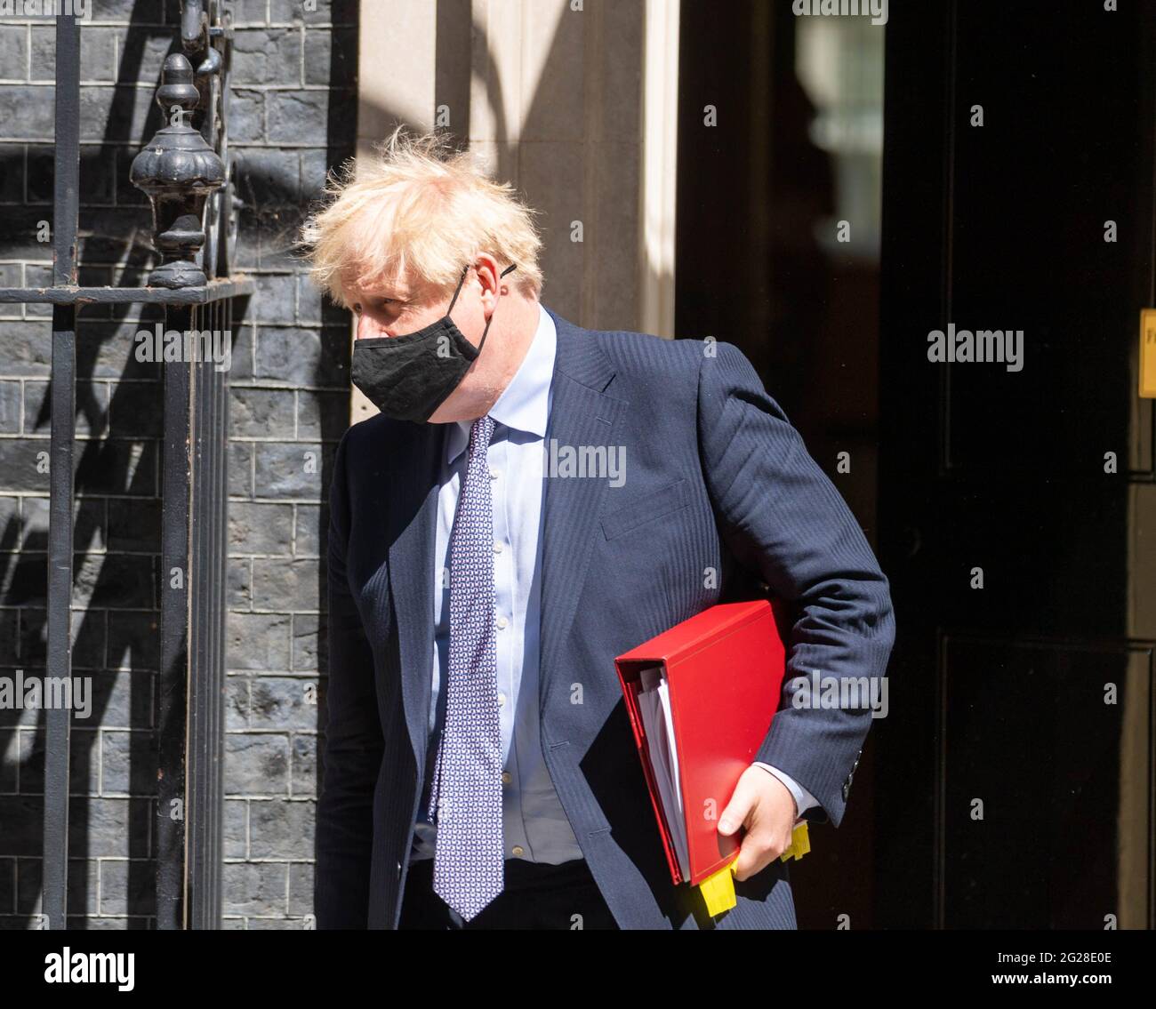 London, Großbritannien. Juni 2021. Boris Johnson, MP Premierminister verlässt 10 Downing Street London für Fragen des Premierministers Kredit: Ian Davidson/Alamy Live News Stockfoto