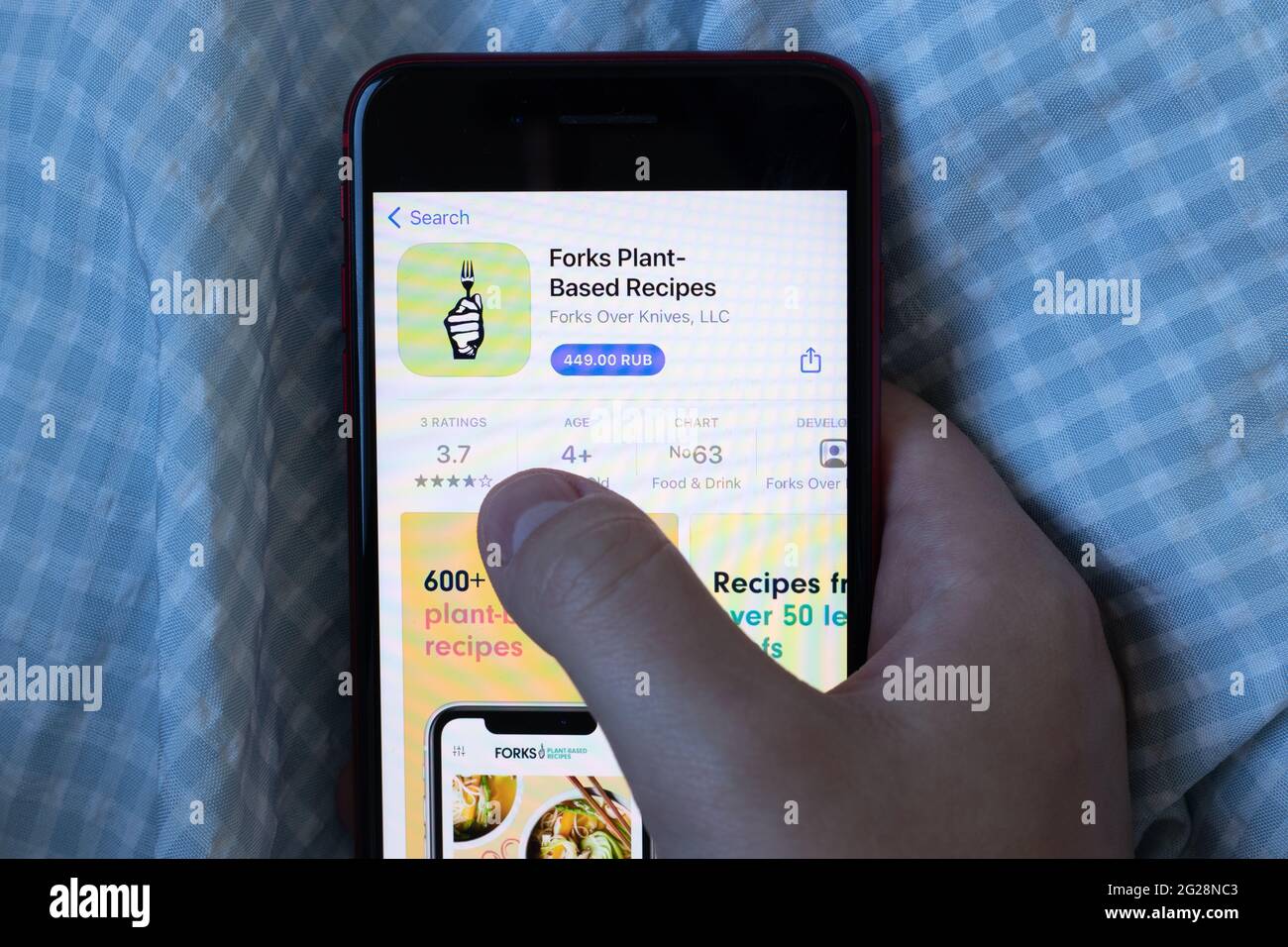 New York, USA - 1. Juni 2021: Forks Plant Based Recipes Logo der mobilen App auf dem Telefonbildschirm, Nahaufnahme-Symbol, illustratives Editorial Stockfoto