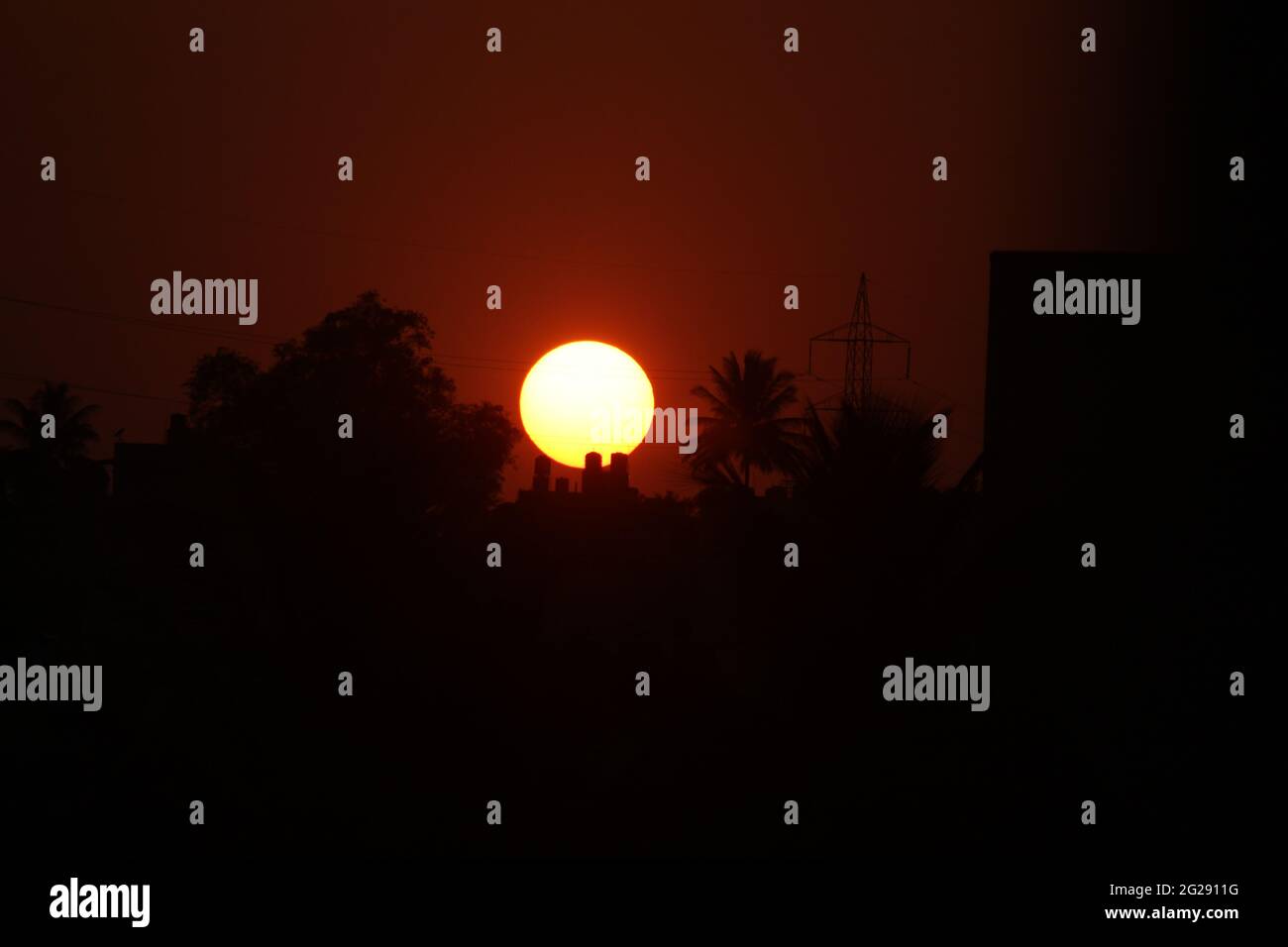 Ruhiger und schöner Sonnenuntergang in Mysuru, Indien Stockfoto