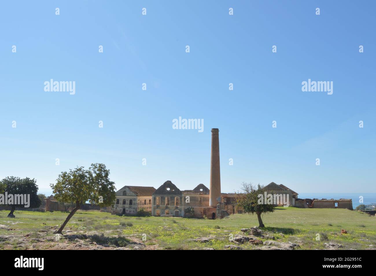 Verlassene antike Zuckerfabrik in Maro Stockfoto