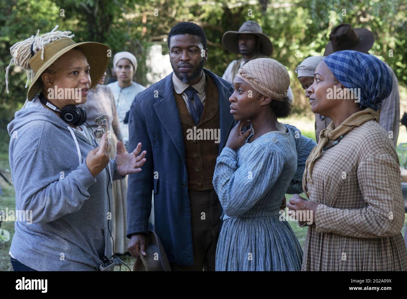 usa-regie-kasi-lemmons-und-cynthia-erivo-am-set-des-focus-features