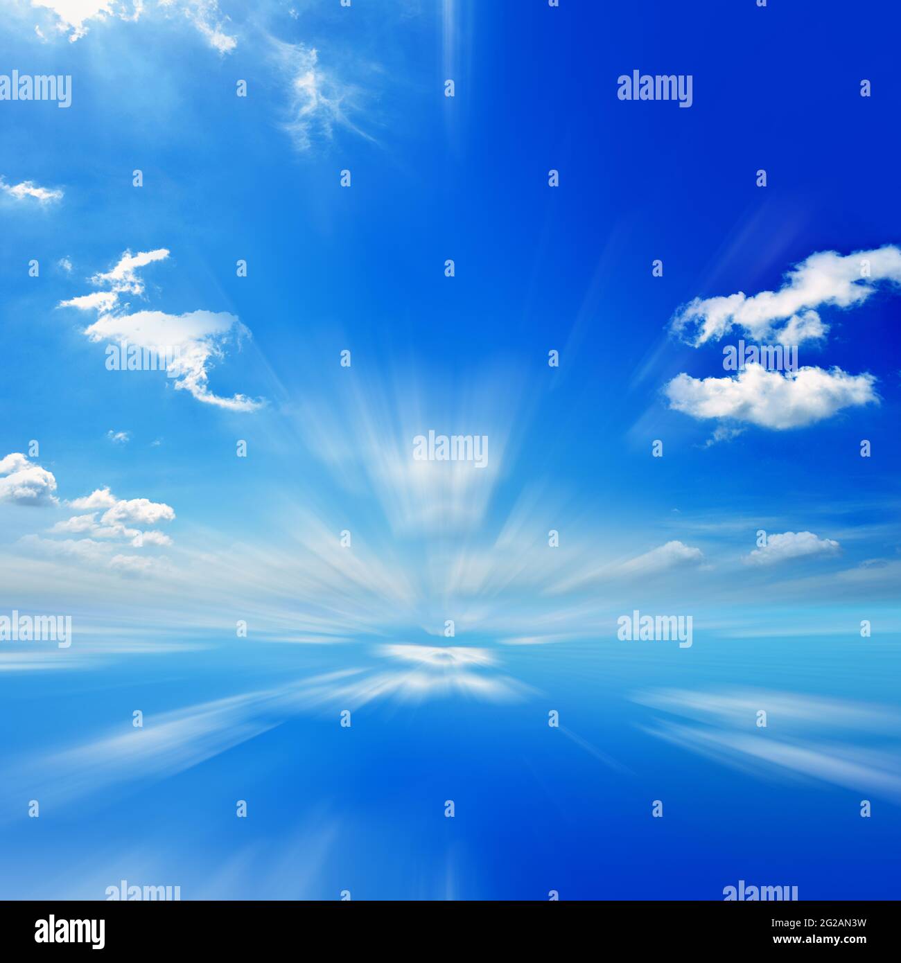 Blauer Himmel abstrakter Hintergrund mit schnellen Bewegungsunschärfe-Effekt Stockfoto