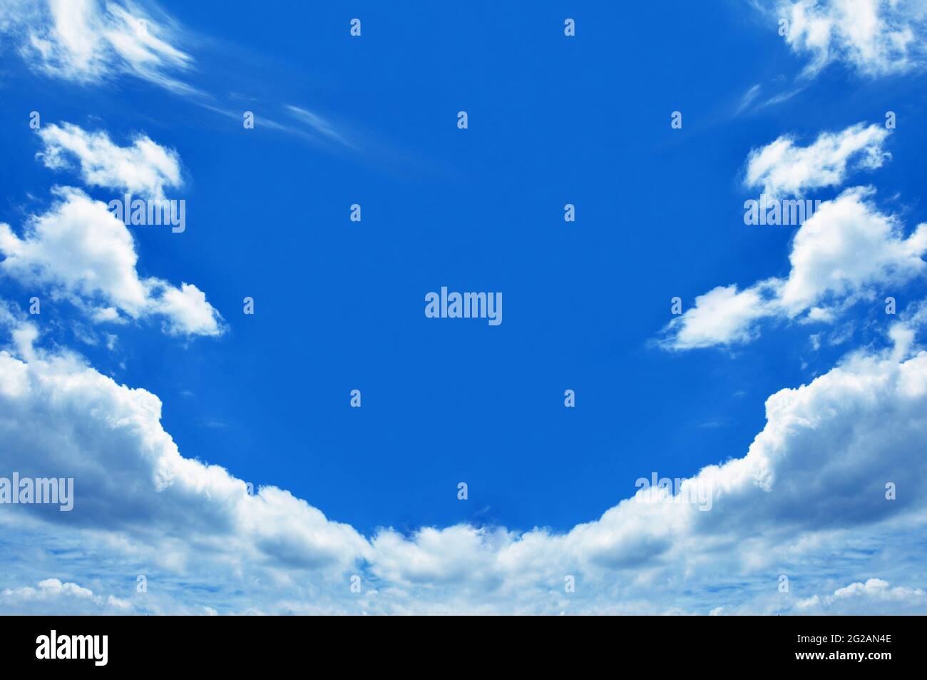 Schöner blauer Himmel Hintergrund Stockfoto