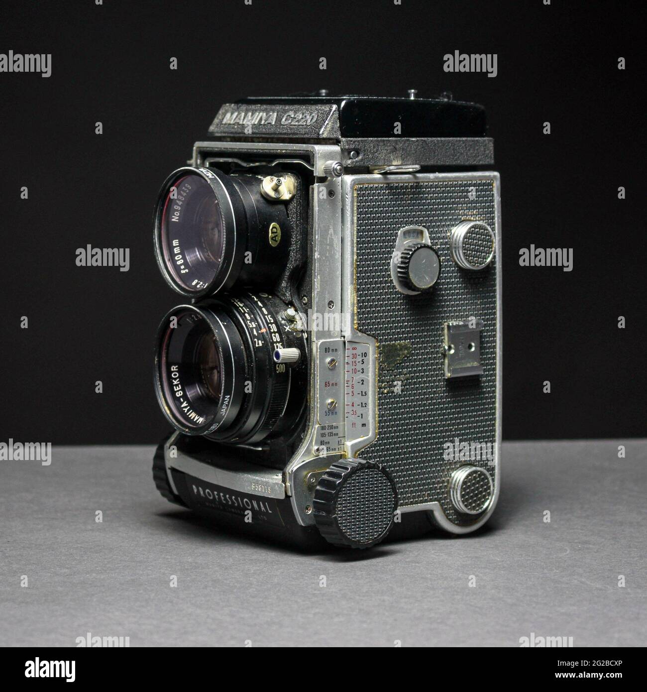 Mamiya c220 Spiegelreflexkamera im Mittelformat. Stockfoto