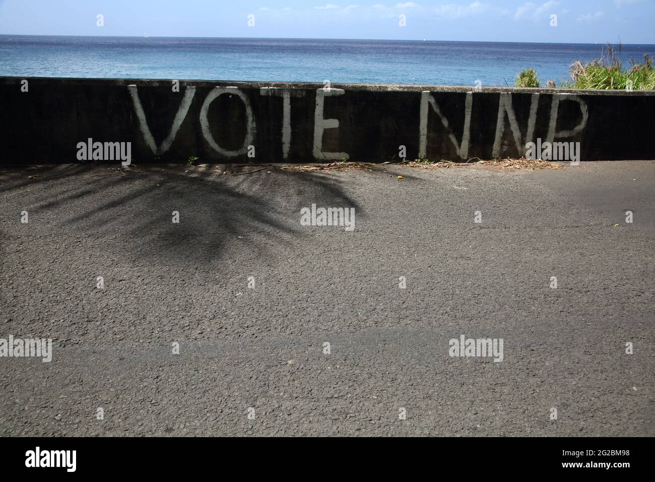 Grenada politisches Zeichen in der Nähe von Gouyave NNP Neue Nationalpartei Stockfoto