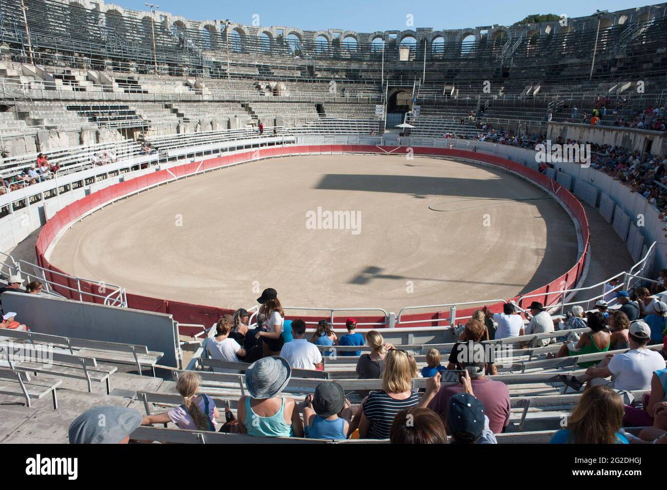 Bilder aus der römischen Arena / Amphitheater in Arles vom Stierkampf-Sport. Stockfoto