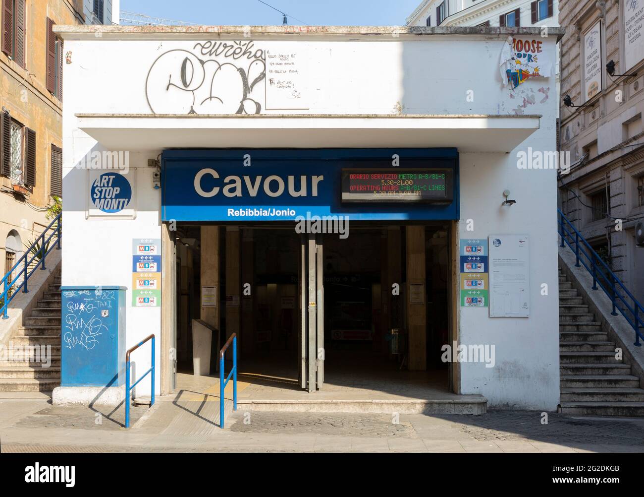U-Bahn-Station Eingang Rom Stockfoto