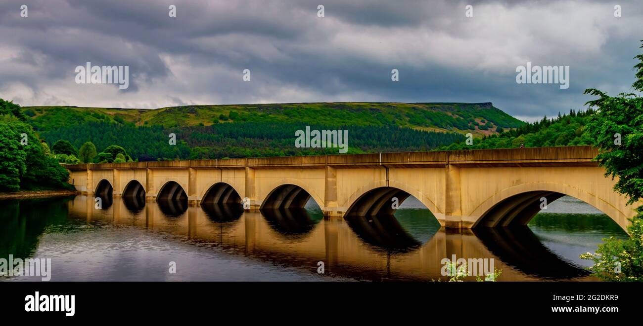 Brücke auf dem Ladybower-Stausee Stockfoto