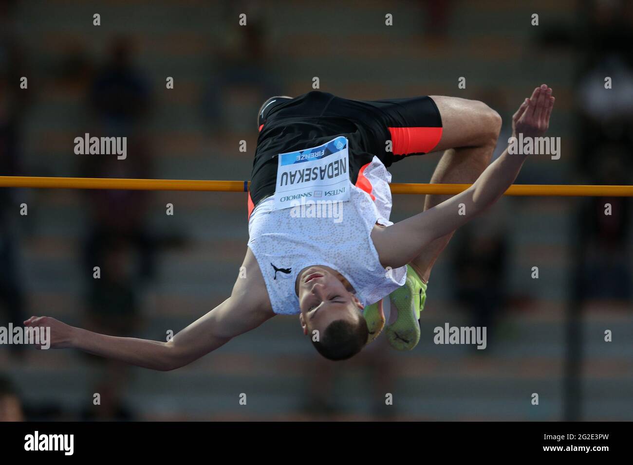 Firenzano, Italien. Juni 2021. Maksim Nedasekau (BLR) während des Hochsprungwettbewerbs bei der Goldenen Gala der Wanda Diamond League Pietro Mennea im Asics Firenzer Marathon-Stadion „Luigi Ridolfi“ in Florenz, Italien, am 6 2021. Juni. (Foto von Giuseppe Fama/Pacific Press) Quelle: Pacific Press Media Production Corp./Alamy Live News Stockfoto