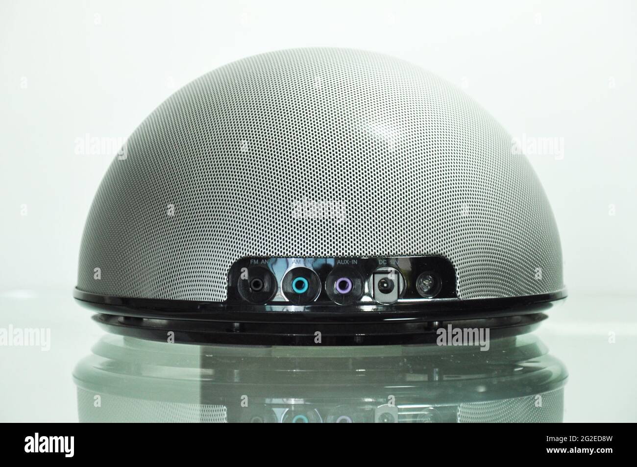 Moderner tragbarer Lautsprecher Stockfoto