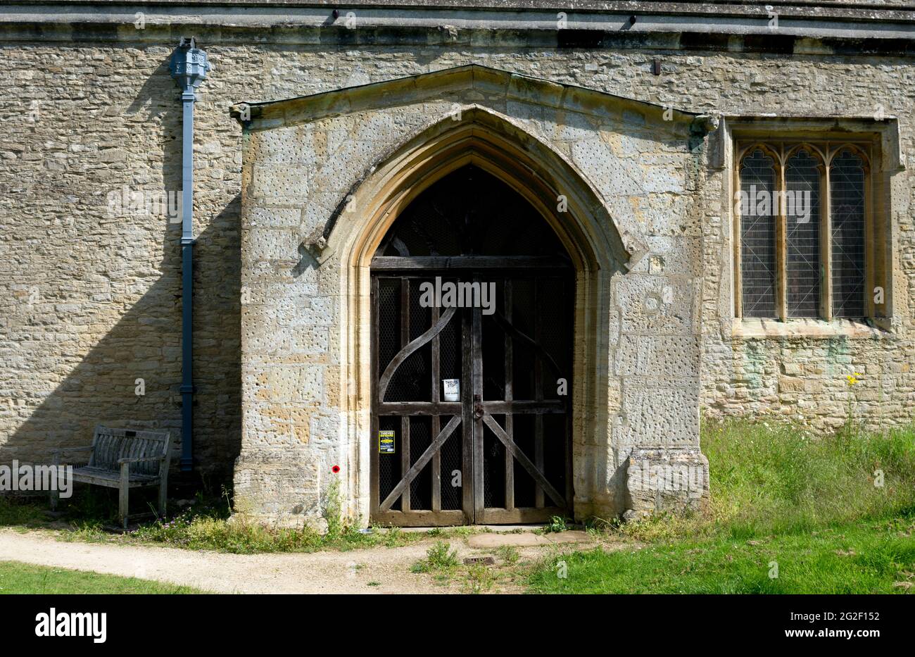 The South Porch, St. Mary the Virgin Church, Kirtlington, Oxfordshire, England, Großbritannien Stockfoto