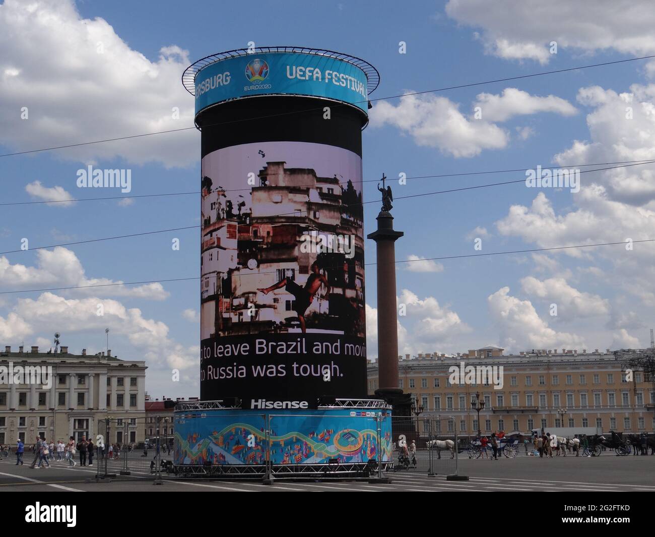 Für die Fußball-Europameisterschaft UEFA Euro 2020 in St. Petersburg, Russland, werden Fanzonen eingerichtet Stockfoto