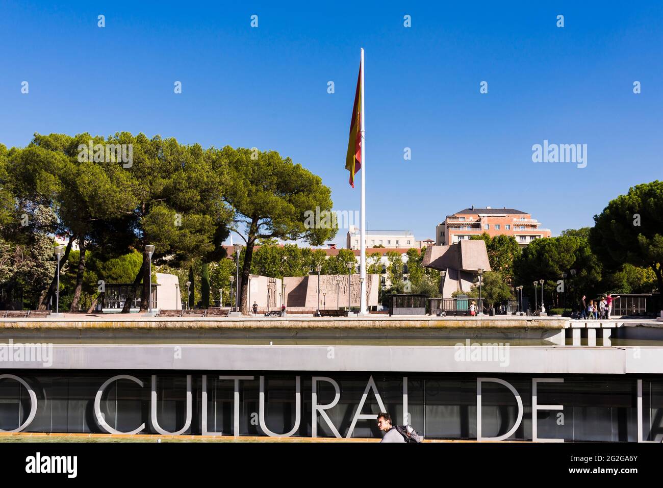 Teilansicht der Plaza de Colon mit dem Centro Cultural de la Villa de Madrid unten. Madrid, Comunidad de Madrid, Spanien, Europa Stockfoto