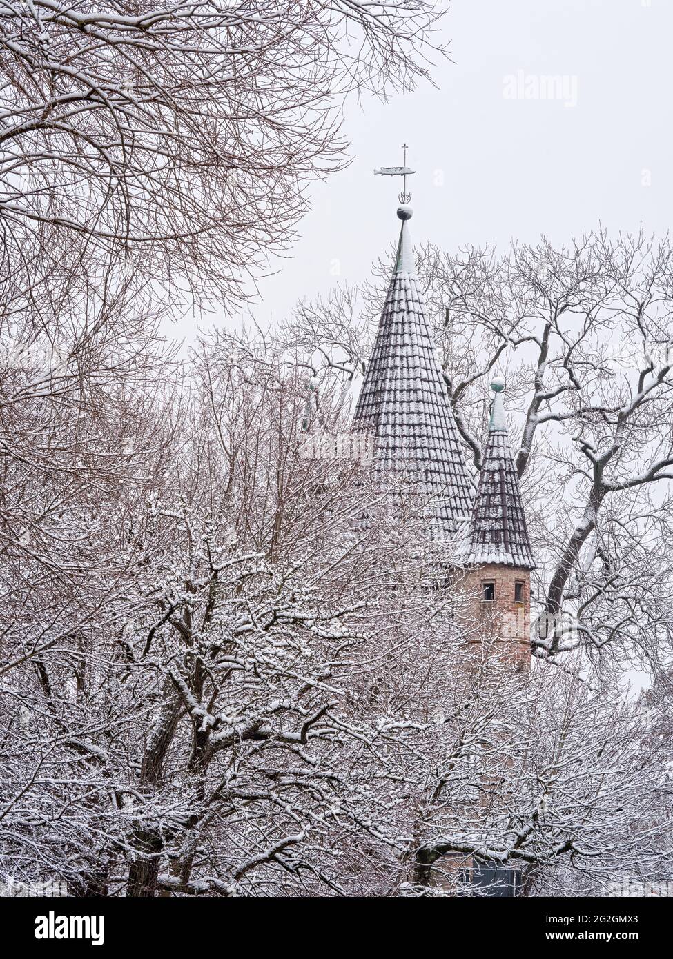 Winter am äußeren Stadtgraben mit fünf-Finger-Turm, Stockfoto