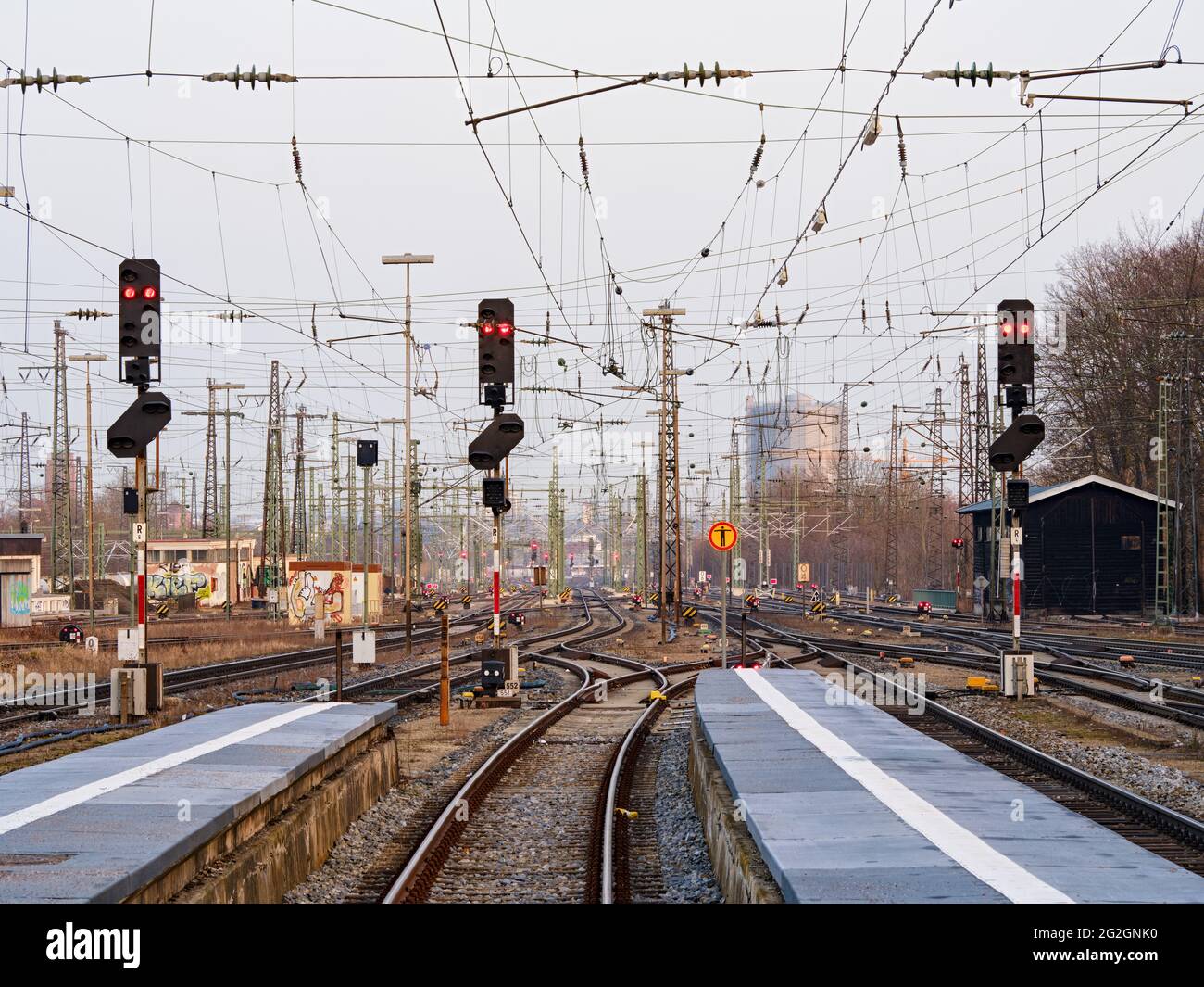 Schienennetz, HBF Augsburg, Stockfoto