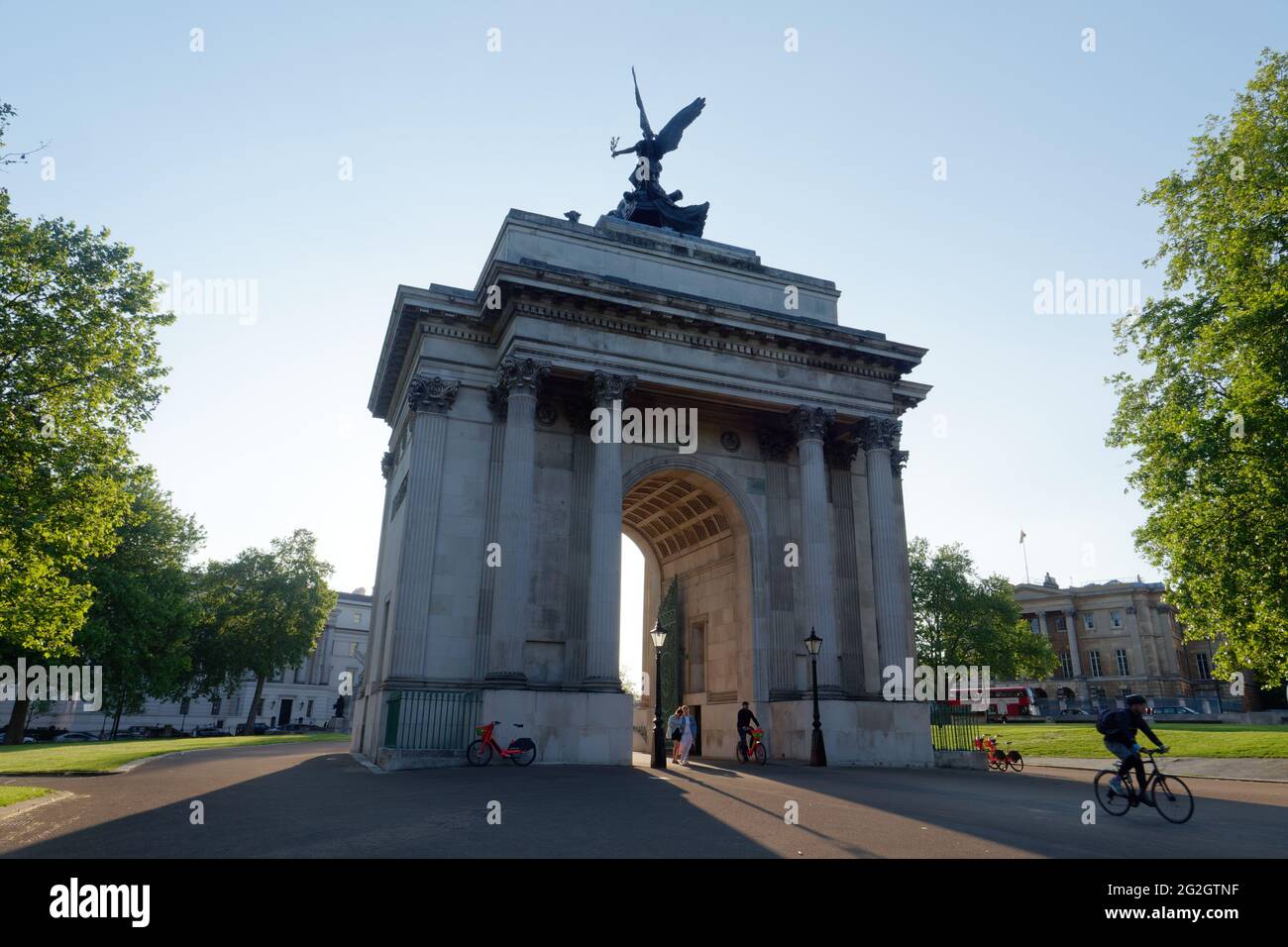 London, Greater London, England - 27. Mai 2021: Wellington Arch aka Constitution Arch in Hyde Park Corner Stockfoto