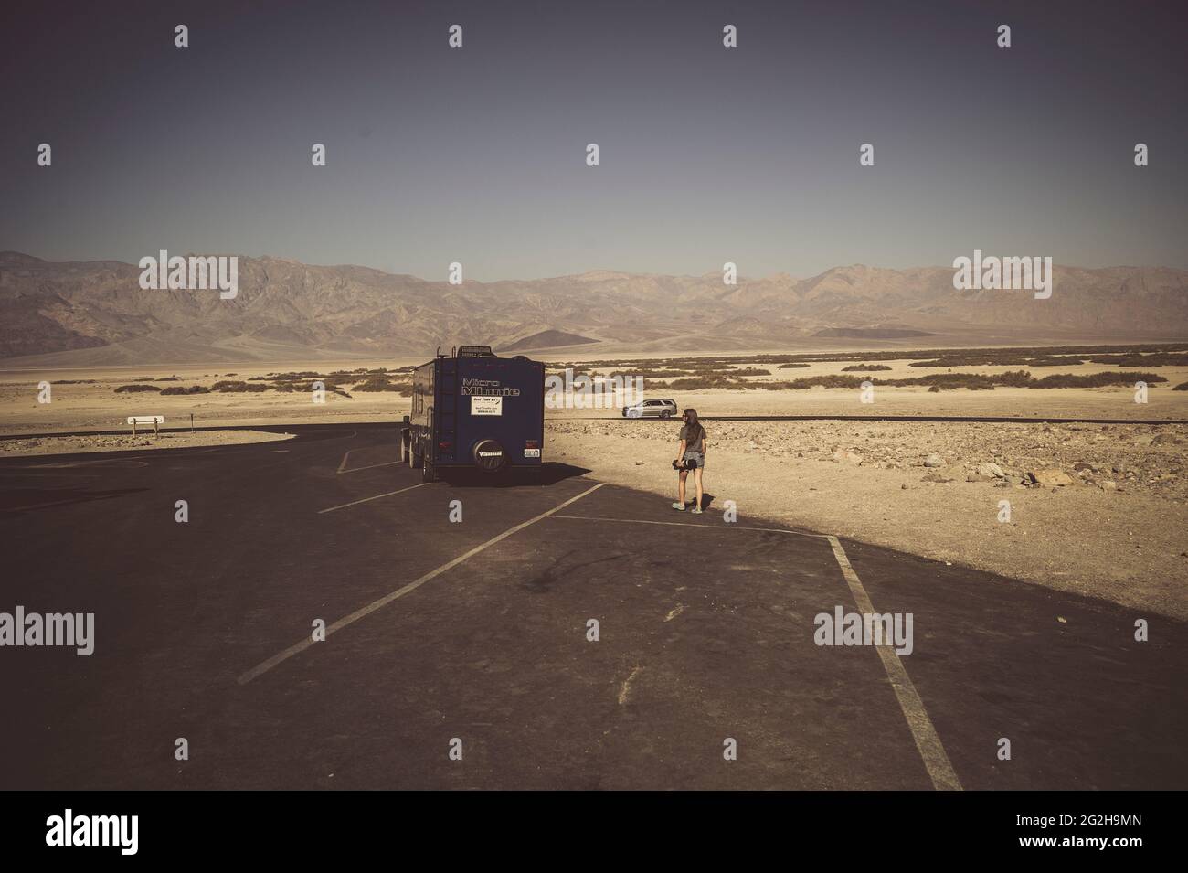 Jeep und Caravan im Death Valley National Park, Kalifornien, USA Stockfoto