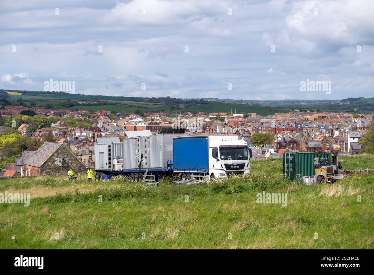 Coldplay In Whitby Abbey Für Radio 1 Großes Wochenende 2021 Stockfoto