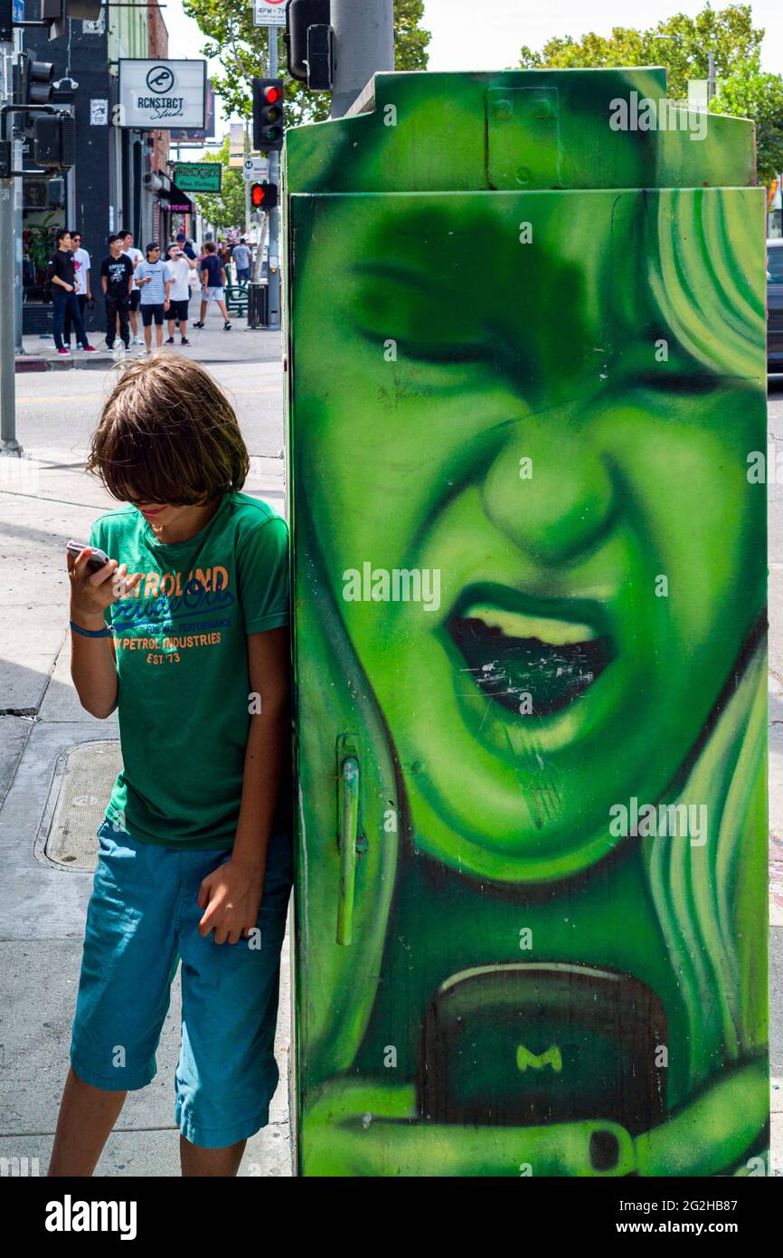 Melrose Avenue in Los Angeles, oft bekannt durch seine Initialen L.A., ist die bevölkerungsreichste Stadt im Bundesstaat Kalifornien, USA Stockfoto