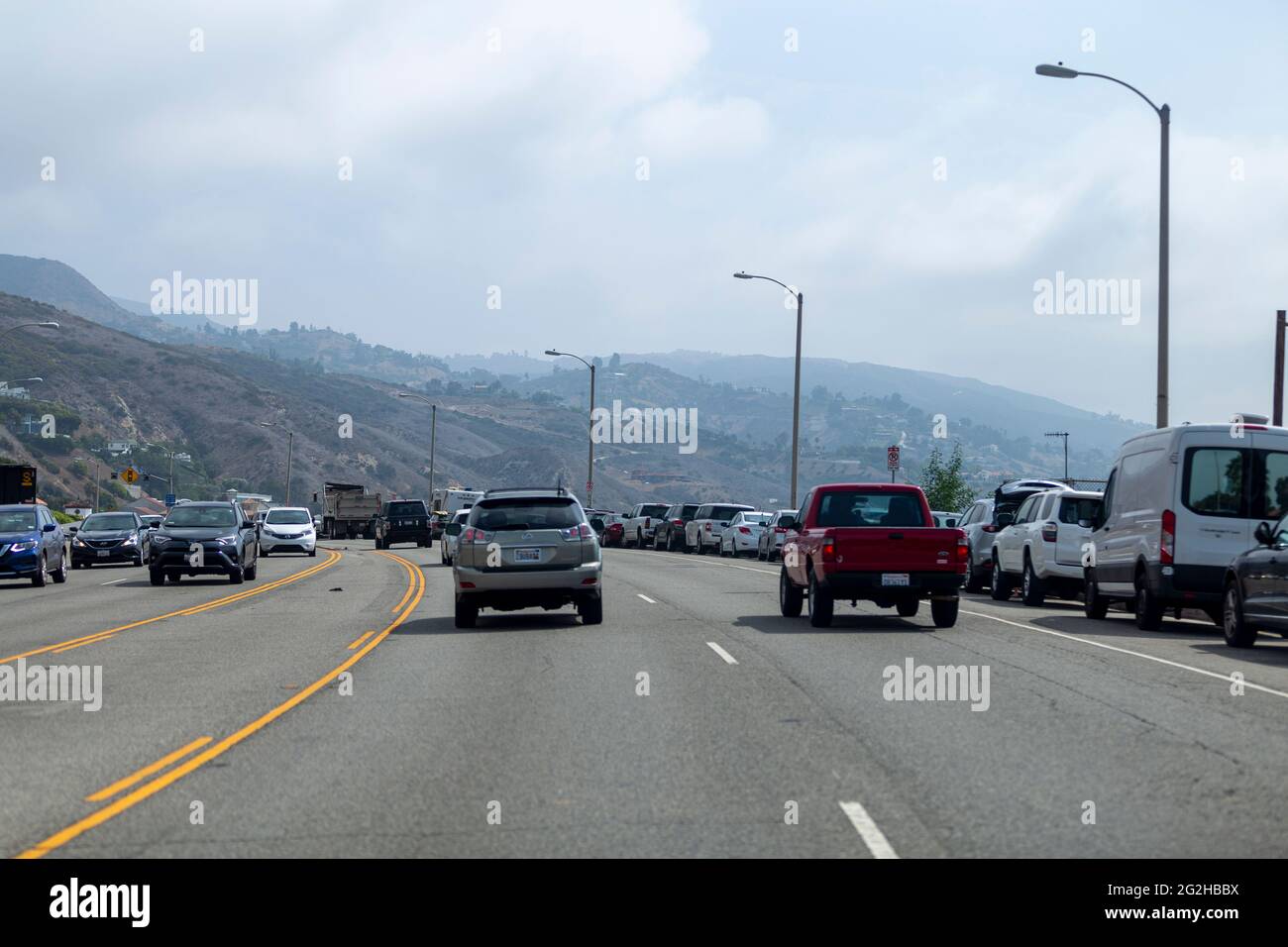 Fahrt auf dem Pacific Coast Highway zwischen Malibu und Los Angeles, Kalifornien, USA Stockfoto