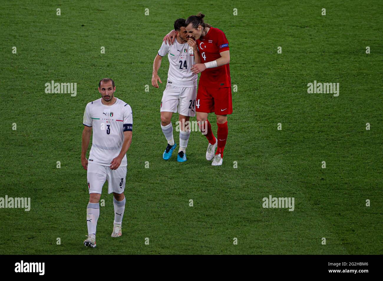 ROM, ITALIEN - 11. JUNI: Giorgio Chiellini aus Italien, Alessandro Florenzi aus Italien, Caglar Soyuncu aus der Türkei während der UEFA Euro 2020 Group EIN Spiel zwischen der Türkei und Italien im Stadio Olympico am 11. Juni 2021 in Rom, Italien (Foto von /Orange Picics) Credit: Orange Pics BV/Alamy Live News Stockfoto