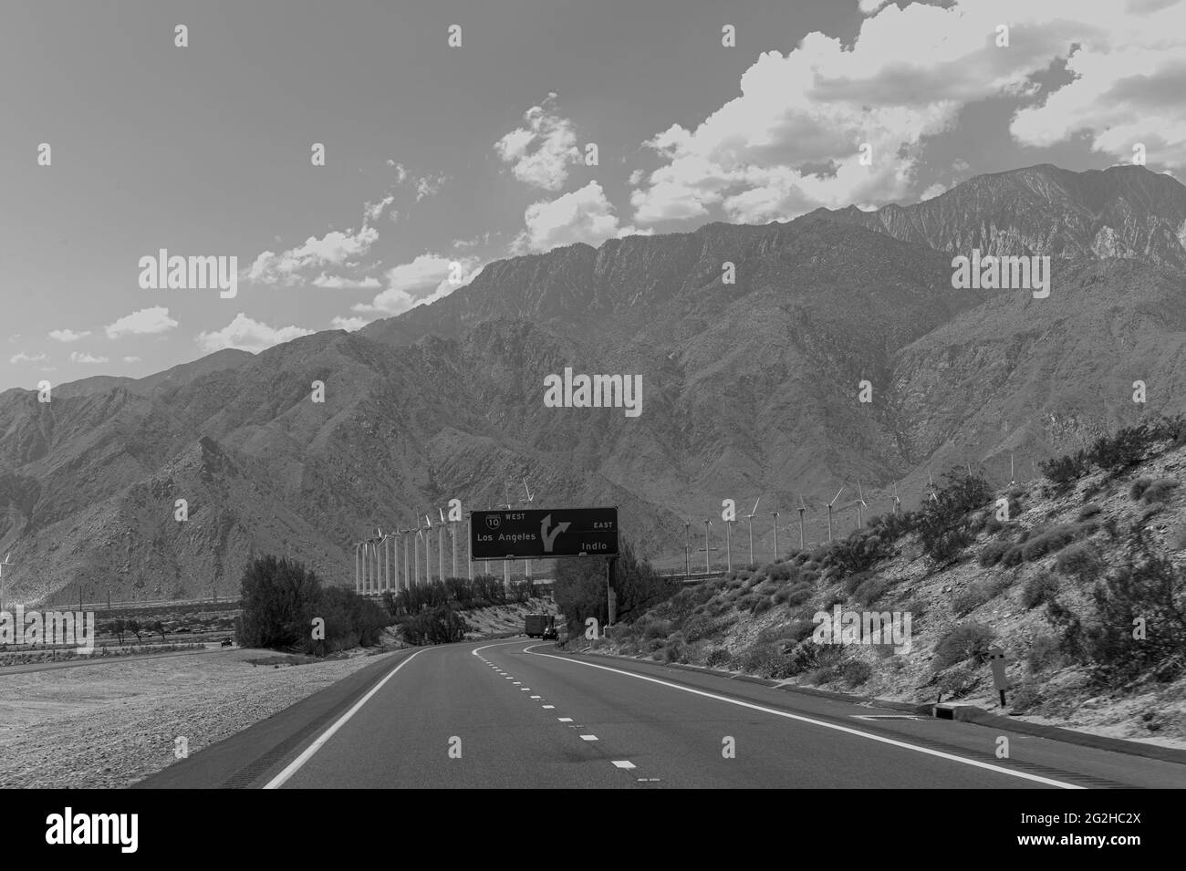 Auf der Straße/Autobahn in Kalifornien - mit spektakulärer Aussicht. Genaue Position siehe unten Stockfoto