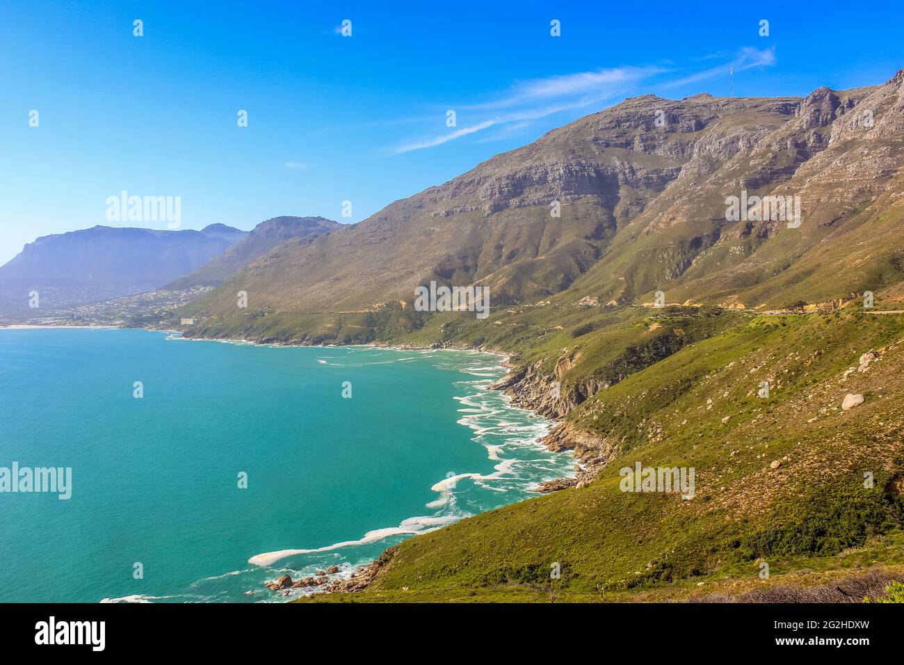 Hout Bay Strand entlang Chapmans Peak Drive in Kapstadt Südafrika Stockfoto