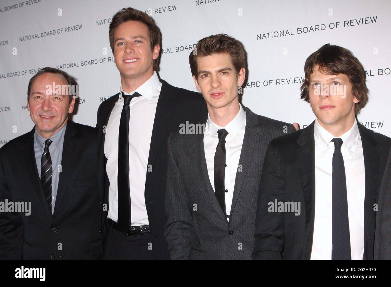 Kevin Spacey, Armie Hammer, Andrew Garfield und Jesse Eisenberg bei der jährlichen Gala der National Board of Review of Motion Pictures in der Cipriani 42nd Street in New York City am 11. Januar 2011. Foto: Henry McGee/MediaPunch Stockfoto