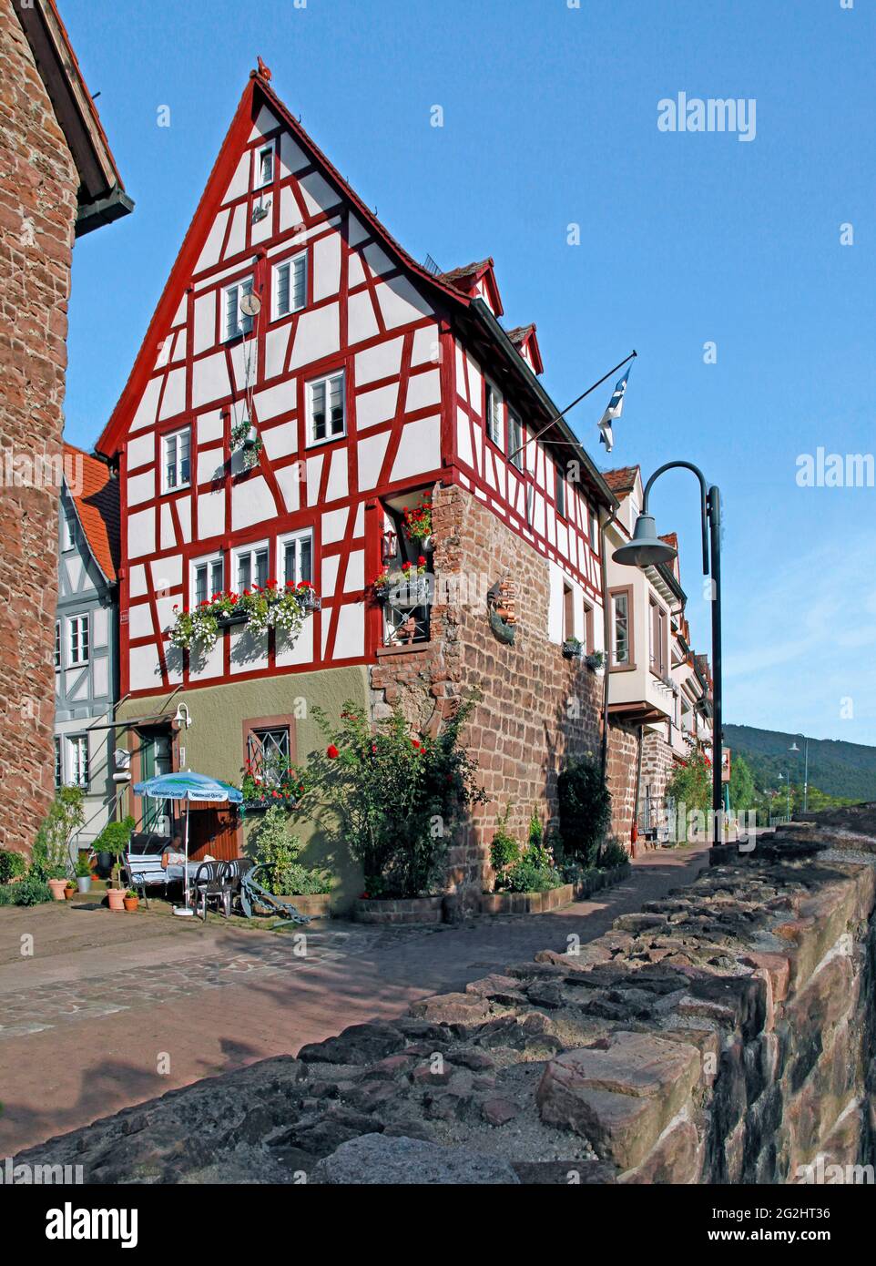 Fachwerkhaus Stadtmauer Eberbach Am Neckar Baden W rttemberg fachwerkhaus-stadtmauer-eberbach-am-neckar-baden-w-rttemberg