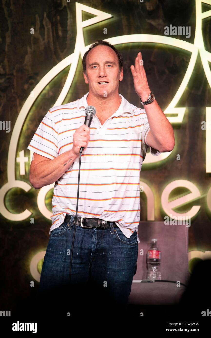 Los Angeles, USA. Juni 2021. Jay Mohr tritt am 11. Juni 2021 beim Debüt der Shindig Show im Comedy Chateau, Los Angeles, CA auf.Quelle: Eugene Powers/Alamy Live News Stockfoto
