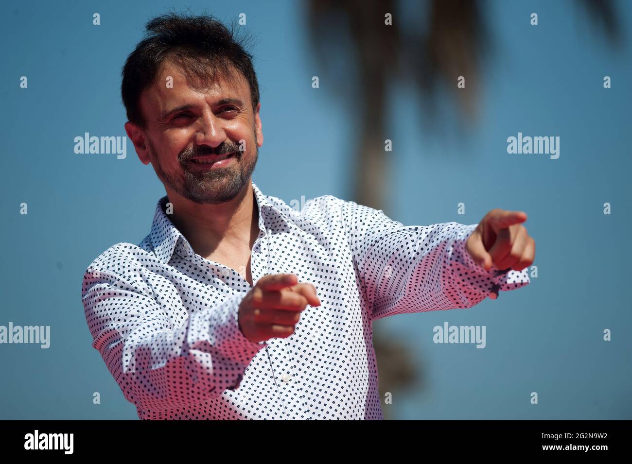 Malaga, Spanien. Juni 2021. Der spanische Schauspieler und Humorist Jose Mota nimmt an der Fotoserie des Films 'Garcia y Garcia' in Malaga Teil.die neue Ausgabe des 24. Spanischen Filmfestivals von Malaga, eines großen Kinoereignisses in Spanien, stellt die Filmkandidaten vor, die den Preis 'Biznaga de Oro' gewinnen möchten, Nach allen Maßnahmen zur Verhinderung der Ausbreitung des Coronavirus und zur Gewährleistung eines sicheren Ereignisses. Das Festival findet vom 3. Bis 13. Juni statt. (Foto von Jesus Merida/SOPA Images/Sipa USA) Quelle: SIPA USA/Alamy Live News Stockfoto