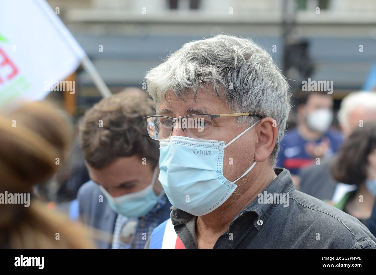 Paris, fast 10,000 Menschen marschierten vom Place de Clichy zum Place of Republique, gegen die extreme Rechte und ihre Ideen Stockfoto